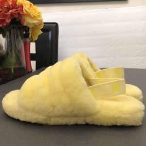 UGG WINTER FLUFF SLIPPERS WOMENS SIZE 5 UK 37